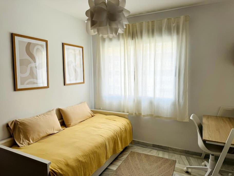 Behappy Salitre - Con Aparcamiento Apartment Малага Екстериор снимка